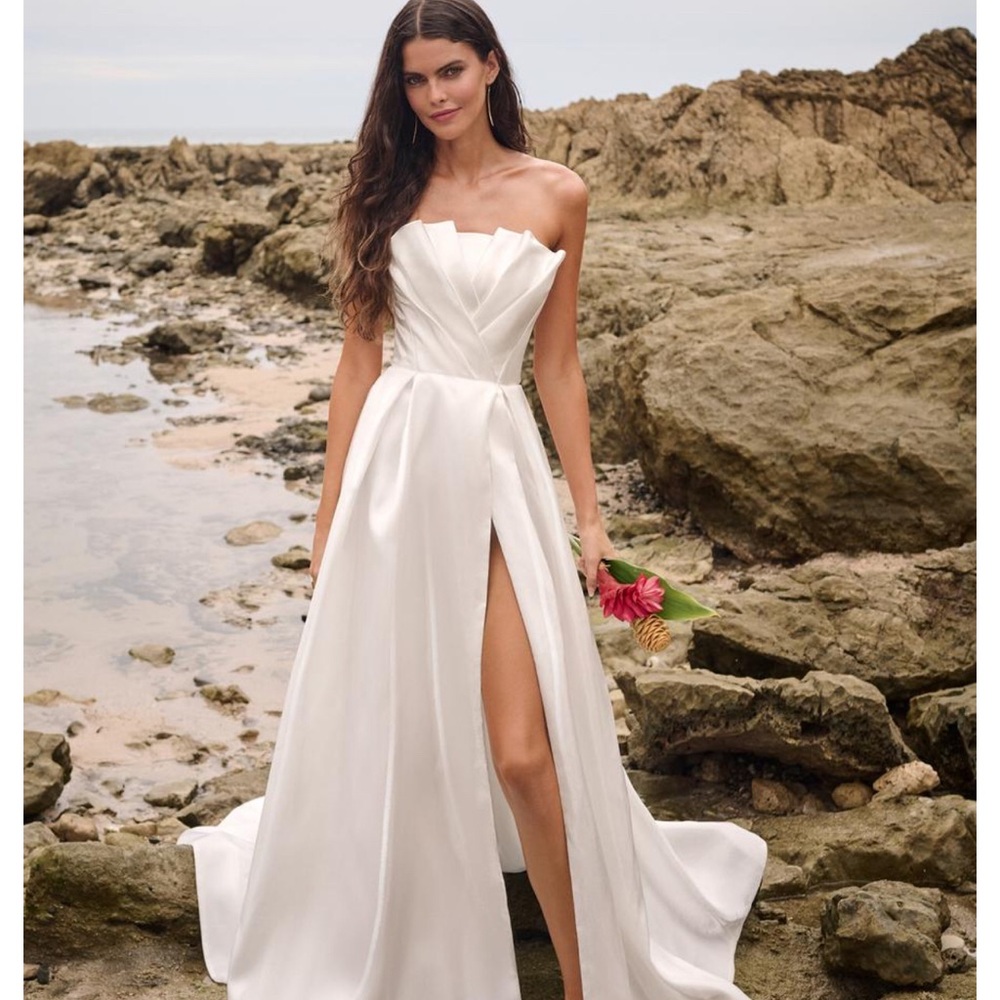 Maggie Sottero wedding gown
